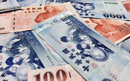 台湾ドルのサンプル